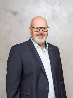 Stefan Kaiserer – Geschäftsführung Tiroler Immobilien | © Roland Defrancesco Stefan Kaiserer – Geschäftsführung Tiroler Immobilien | © Roland Defrancesco